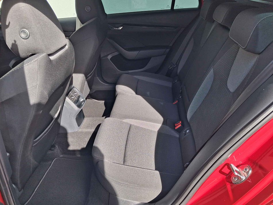 Škoda Octavia IV 1.5TSI E-Tec 