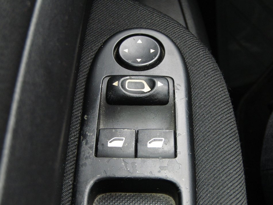 Peugeot 307 1.6i 