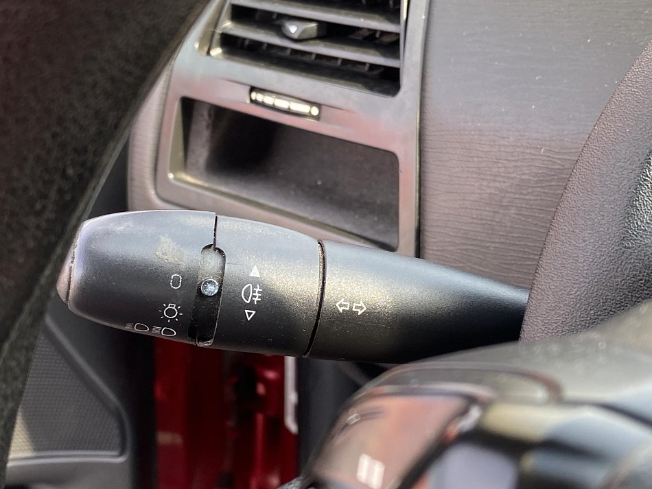 Citroën C4 1.4i 