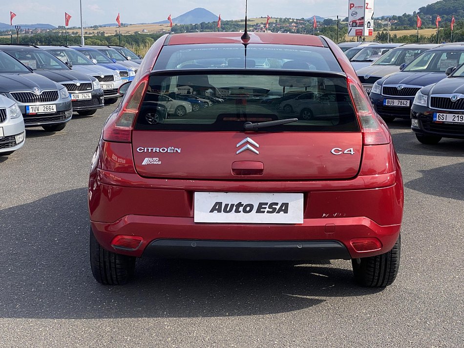 Citroën C4 1.4i 