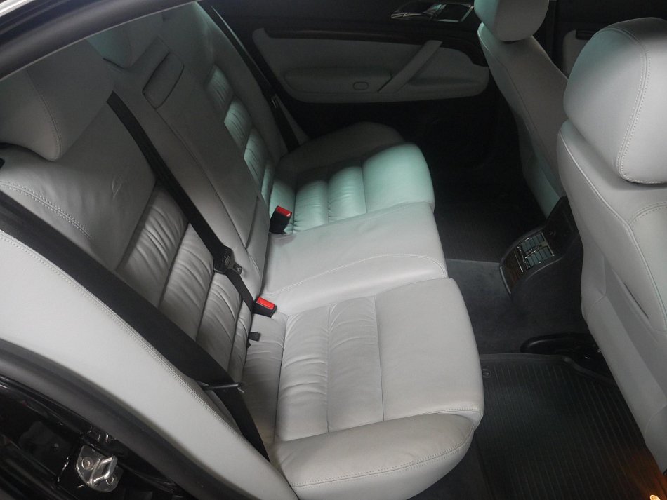 Škoda Superb 2.0TDi 