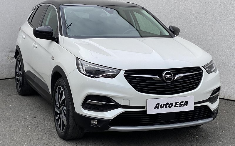 Opel Grandland X 1.2PT Innovation