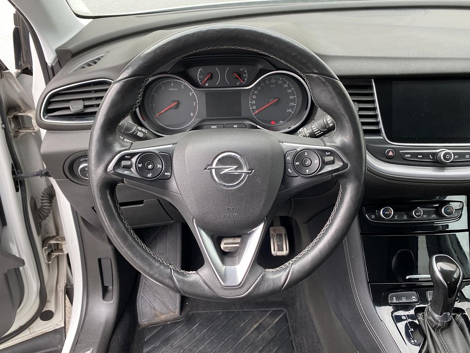 Opel Grandland X 1.2PT Innovation