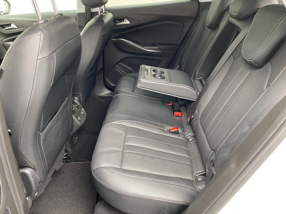 Opel Grandland X 1.2PT Innovation
