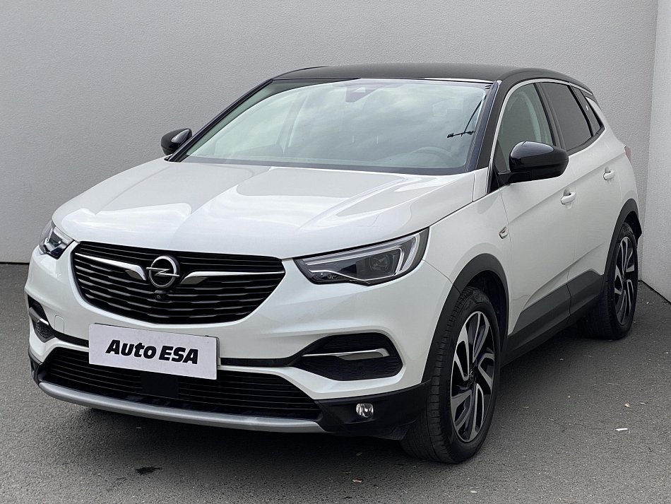 Opel Grandland X 1.2PT Innovation