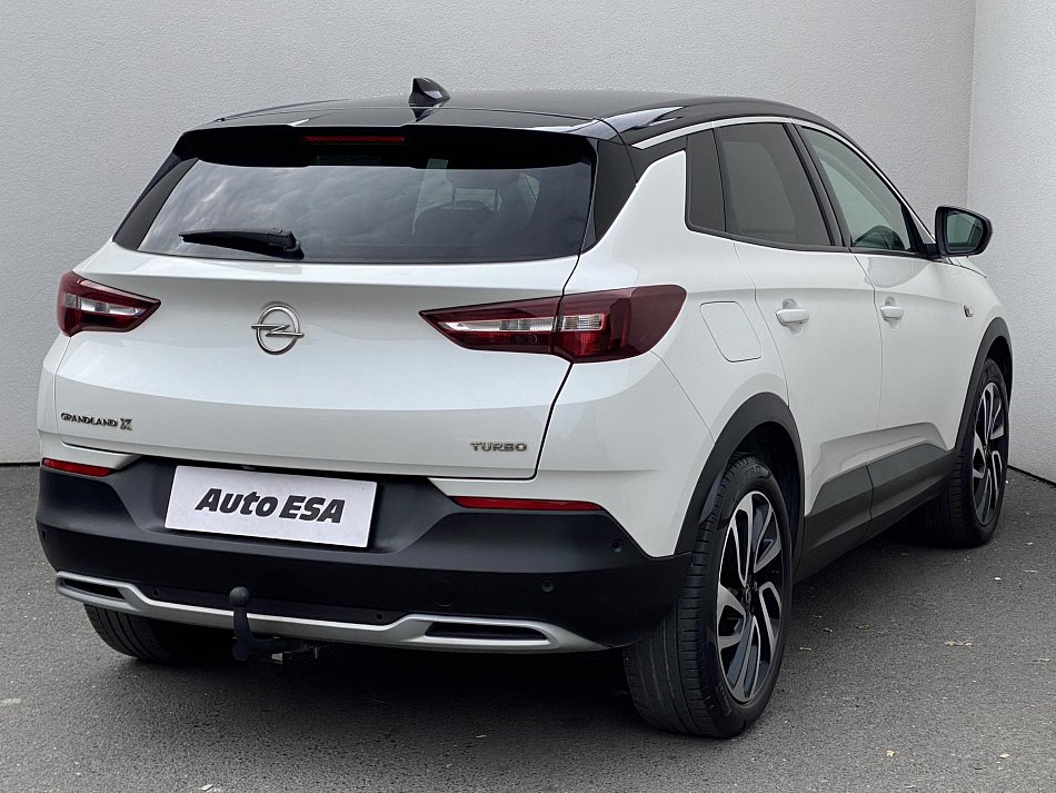 Opel Grandland X 1.2PT Innovation