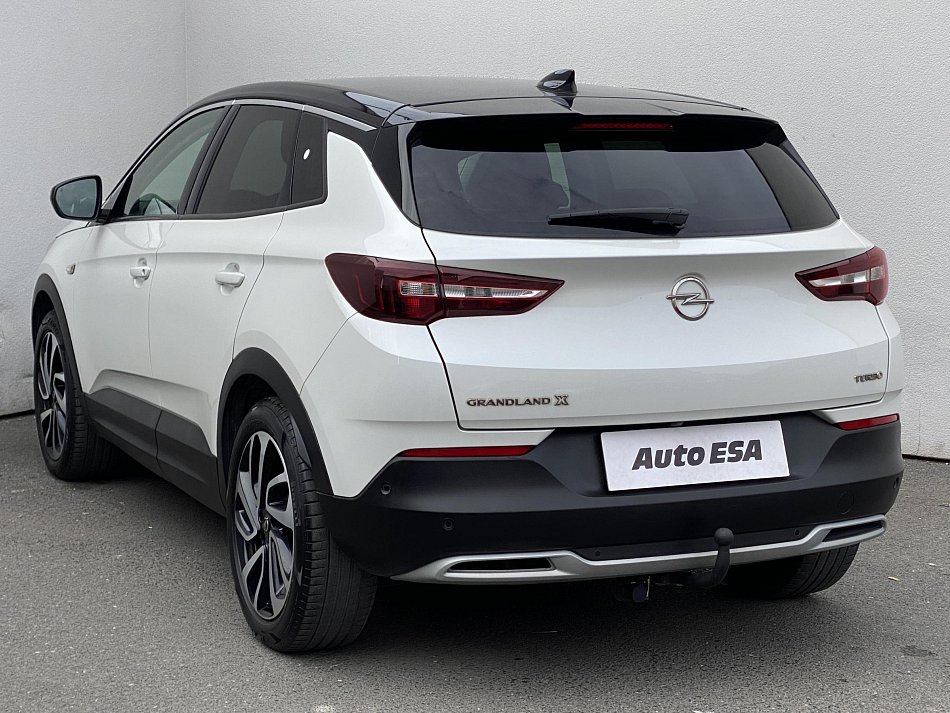Opel Grandland X 1.2PT Innovation