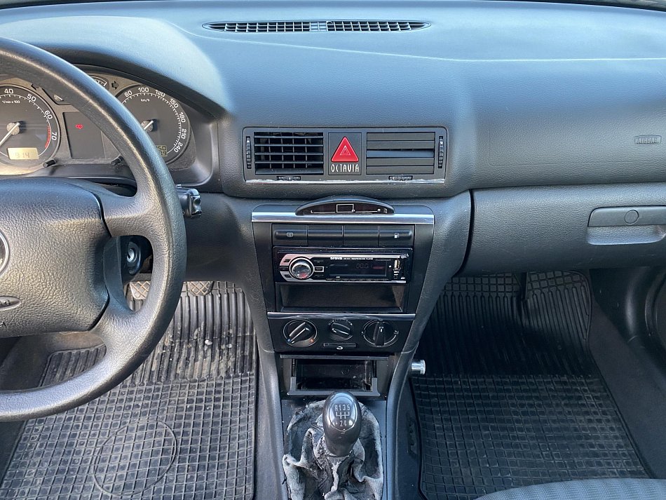 Škoda Octavia 1.6i 
