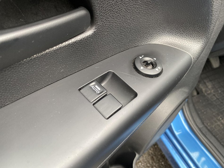 Kia Venga 1.6 i 