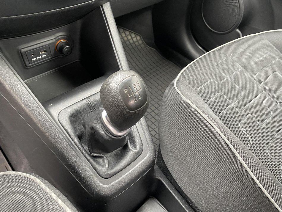 Kia Venga 1.6 i 