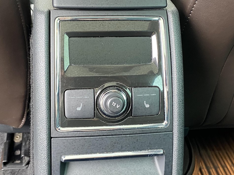 Škoda Superb II 2.0 TDi L&K 4x4
