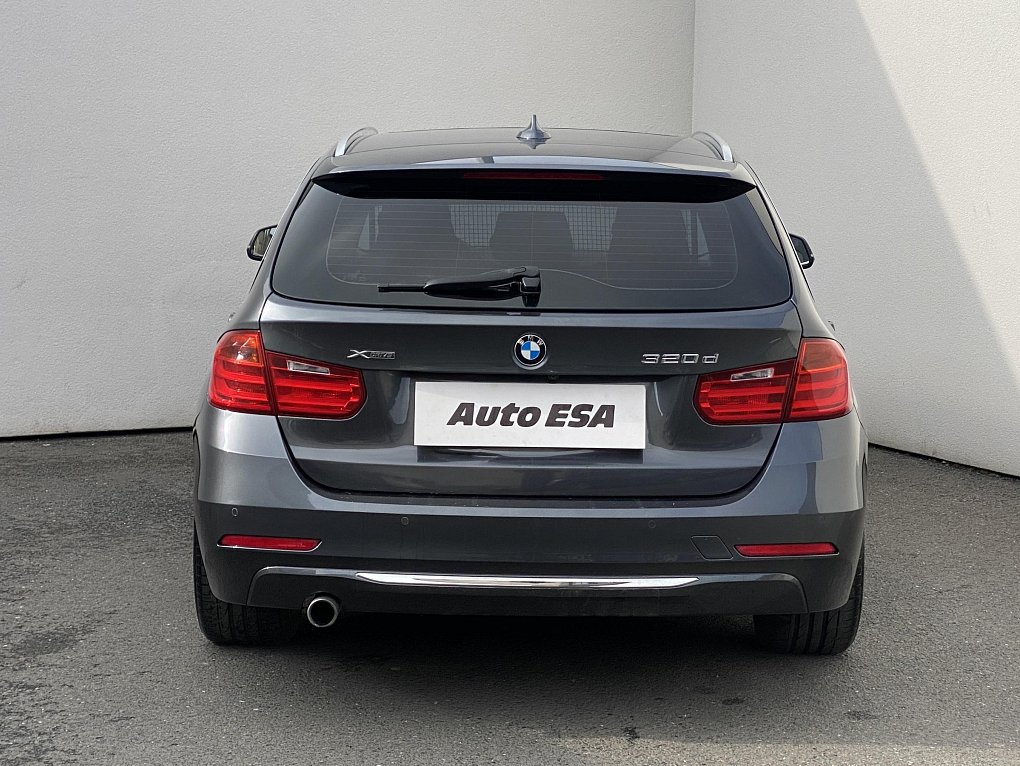 BMW Řada 3 2.0 D LuxuryLine 320D