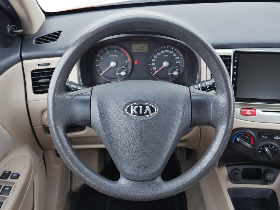 Kia Rio 1.5i 