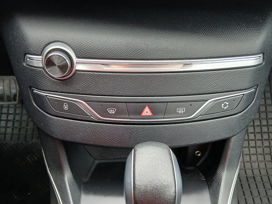 Peugeot 308 2.0 HDi 