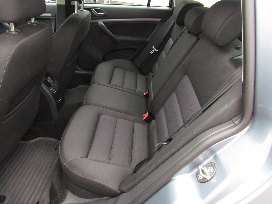 Škoda Octavia II 1.6i 