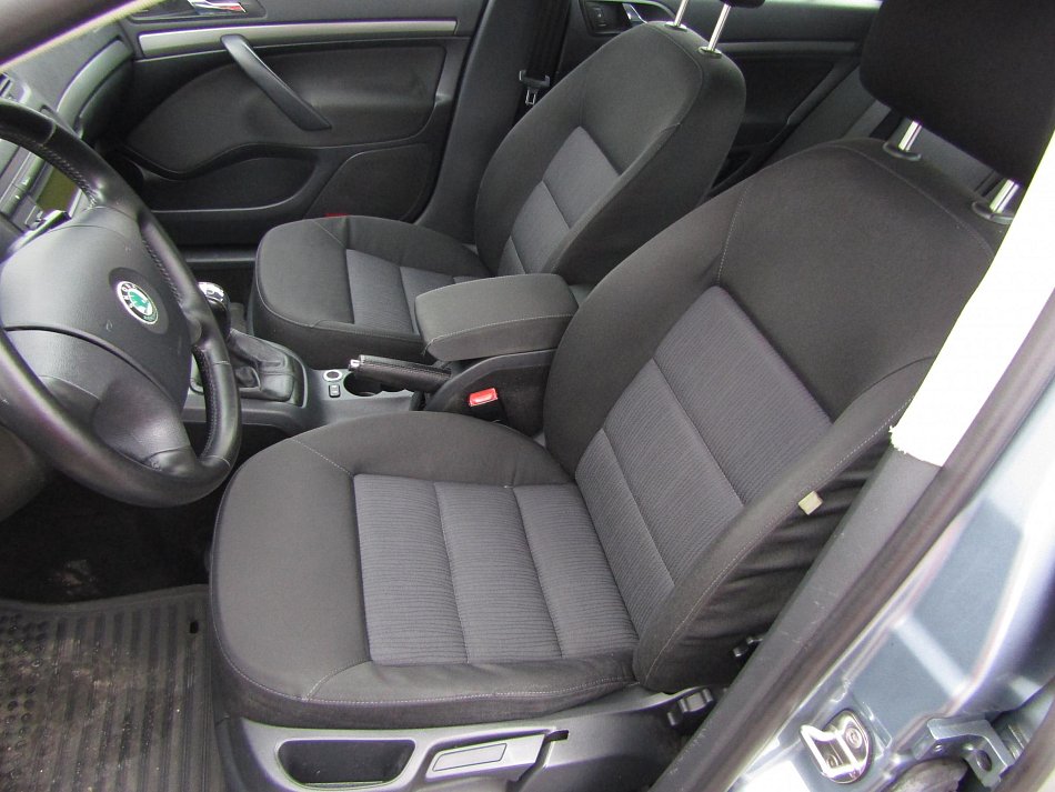 Škoda Octavia II 1.6i 