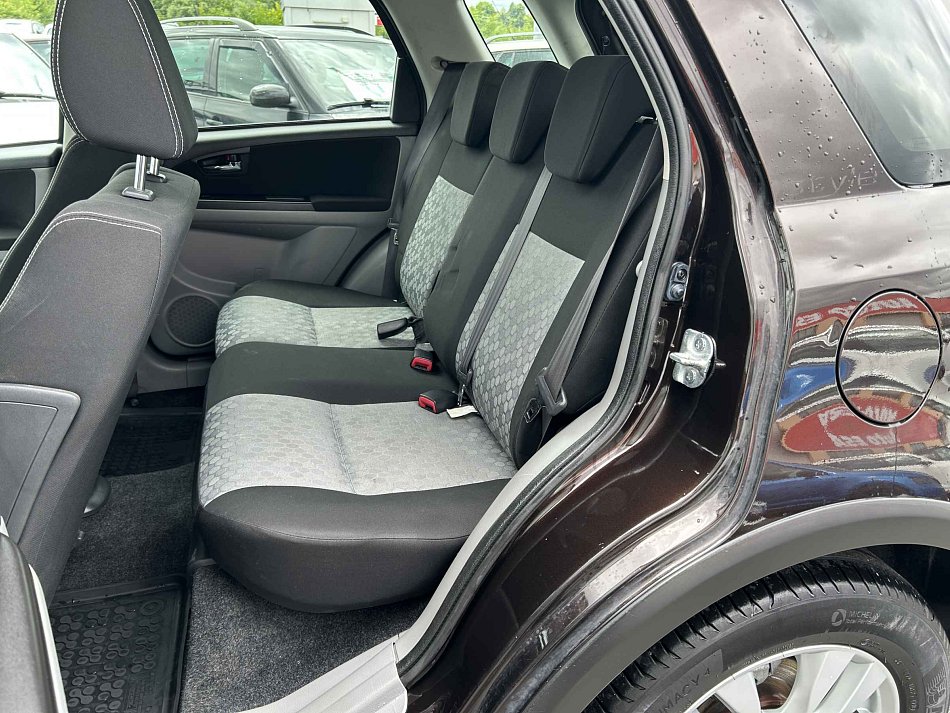 Suzuki SX4 1.6i 