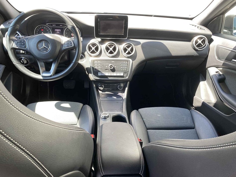 Mercedes-Benz Třída A 1.6i 