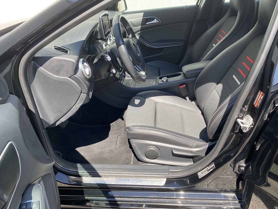 Mercedes-Benz Třída A 1.6i 