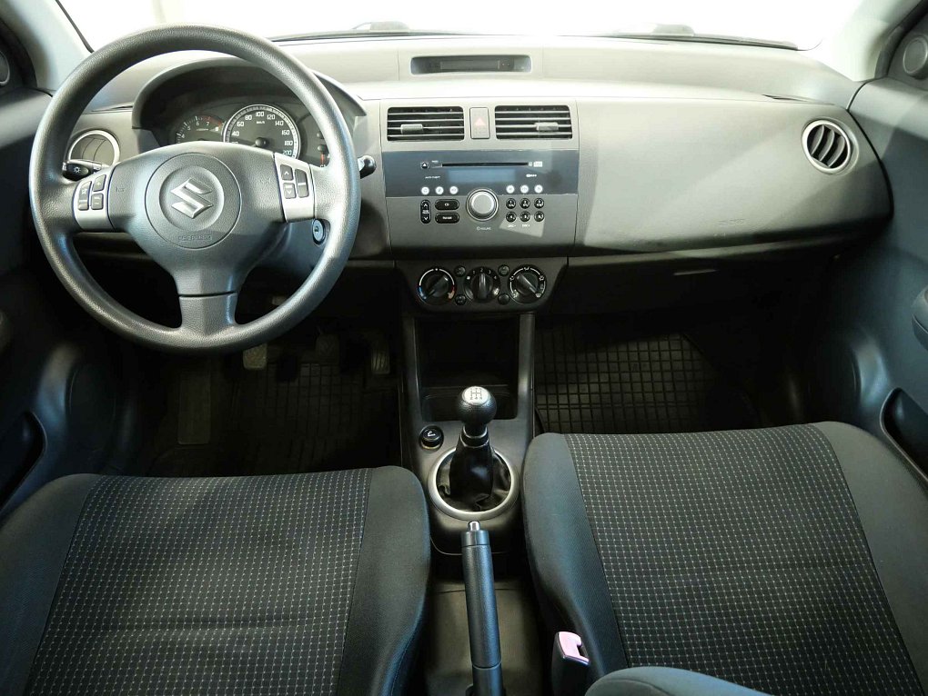 Suzuki Swift 1.4i 