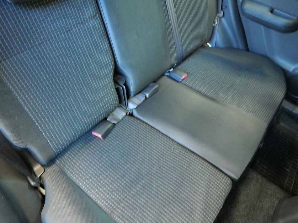 Suzuki Swift 1.4i 