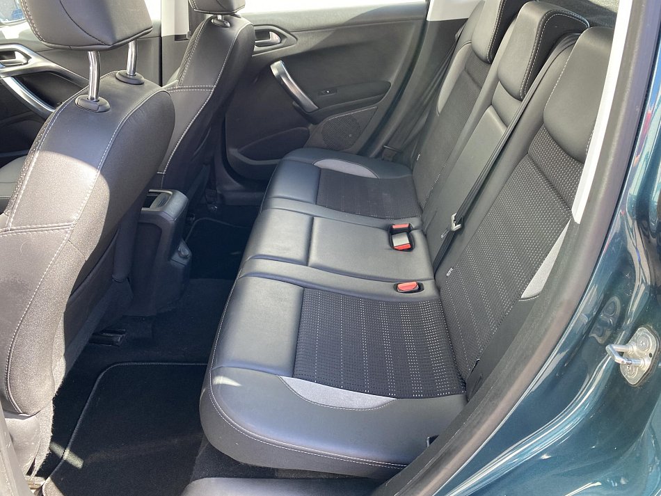 Peugeot 2008 1.2 PT Allure