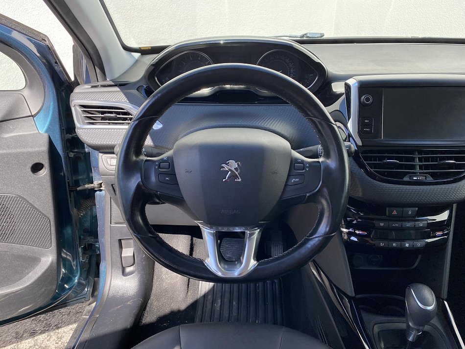 Peugeot 2008 1.2 PT Allure