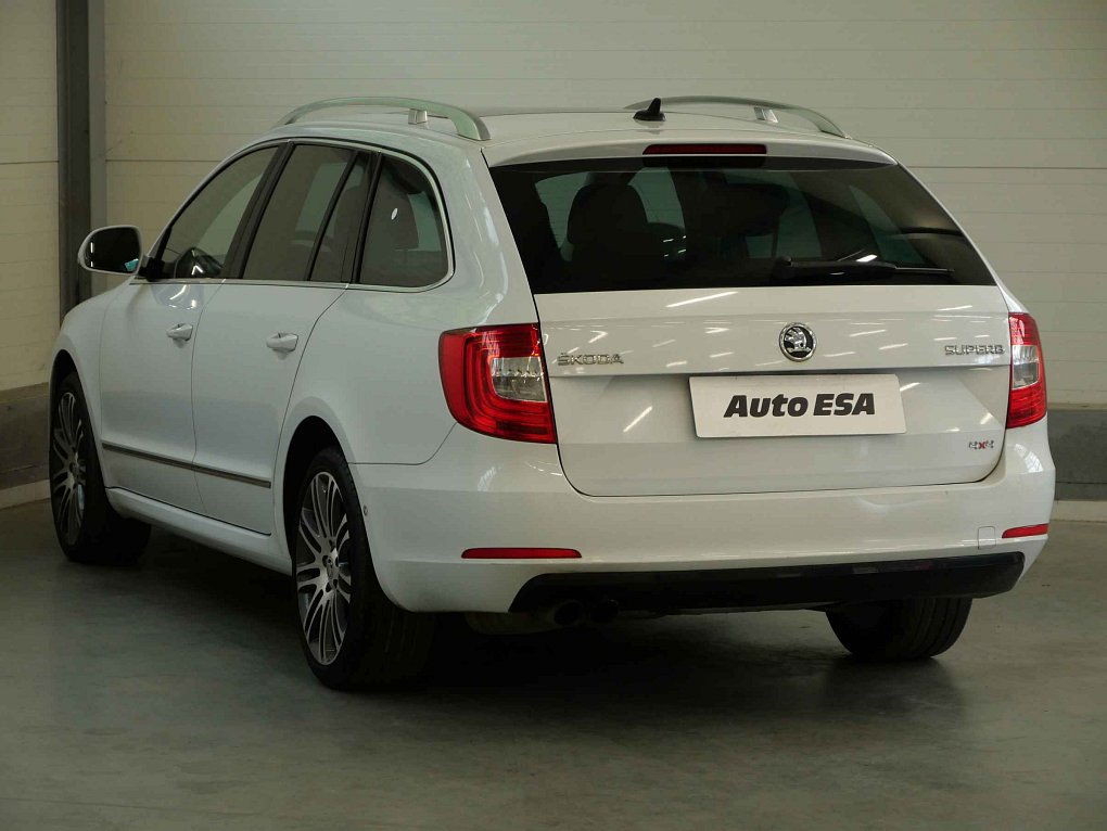 Škoda Superb II 2.0 TDi Elegance 4x4
