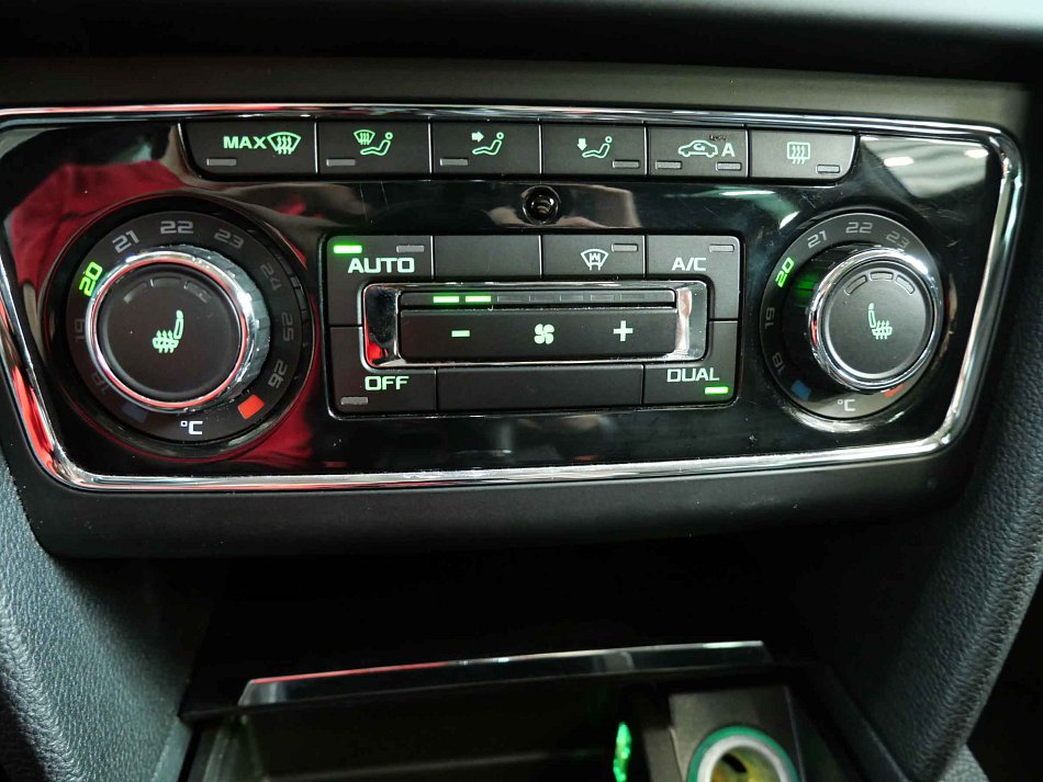 Škoda Superb II 2.0 TDi Elegance 4x4