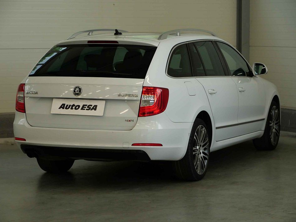 Škoda Superb II 2.0 TDi Elegance 4x4