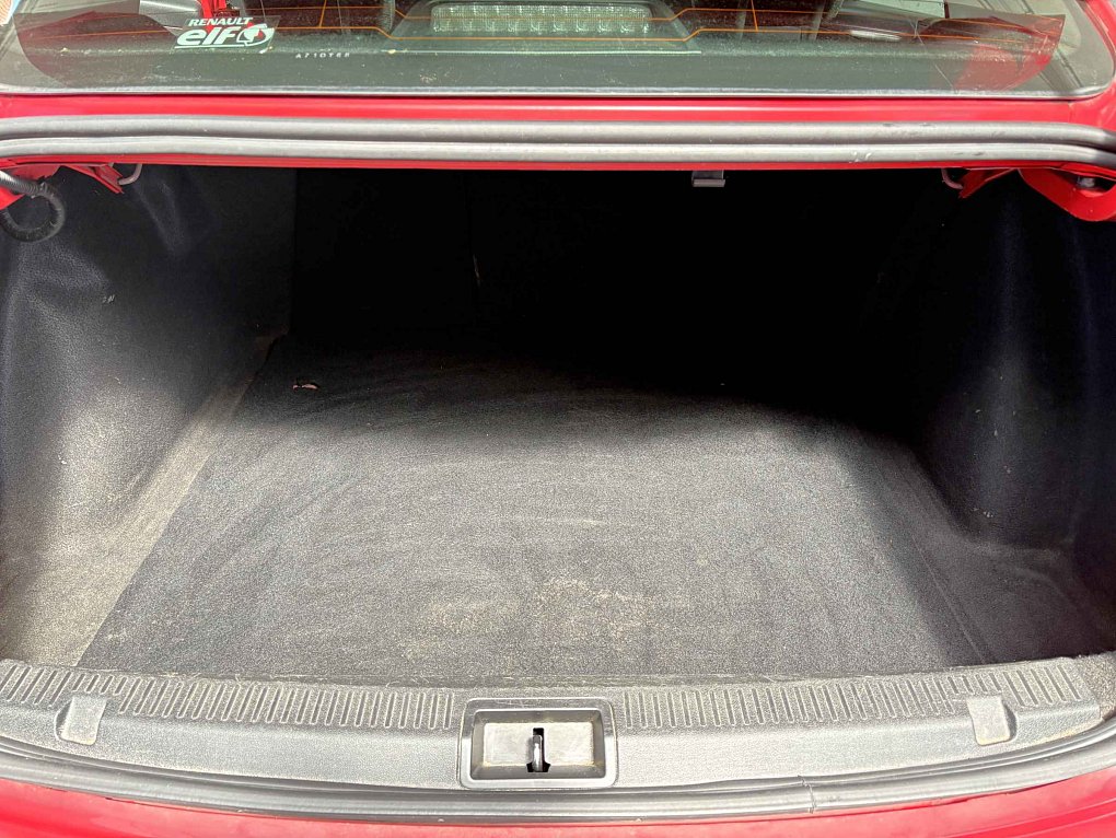 Renault Fluence 1.6i 