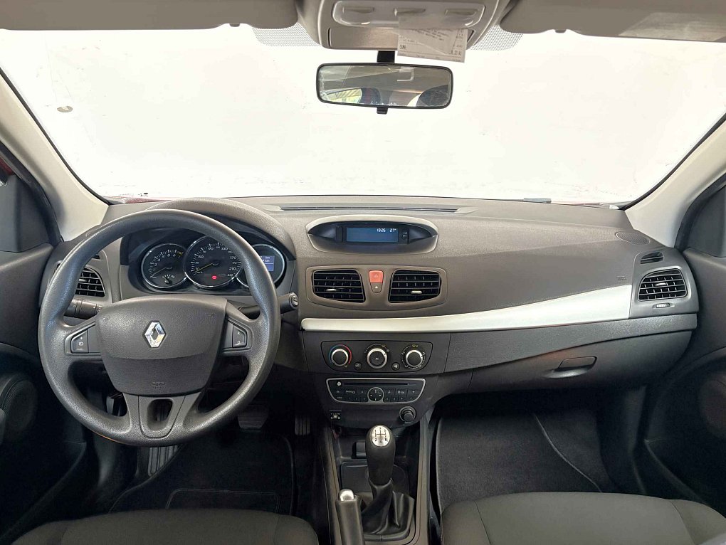 Renault Fluence 1.6i 