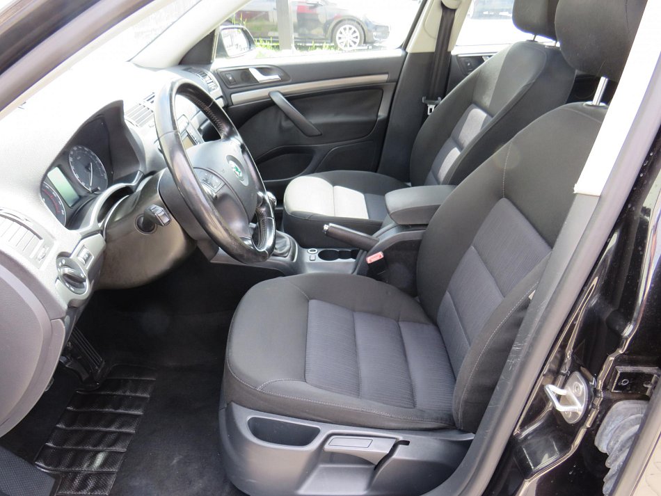 Škoda Octavia II 1.9TDi Elegance