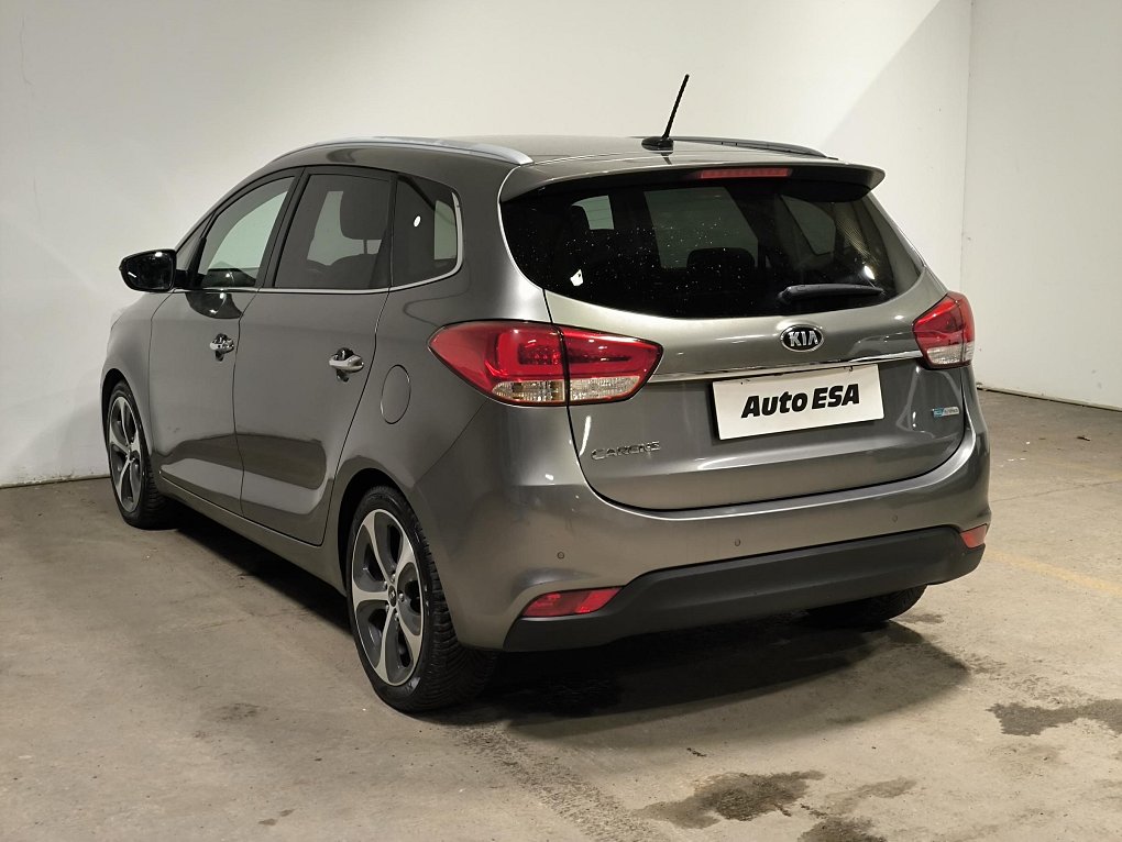 Kia Carens 1.7 CRDi Spirit
