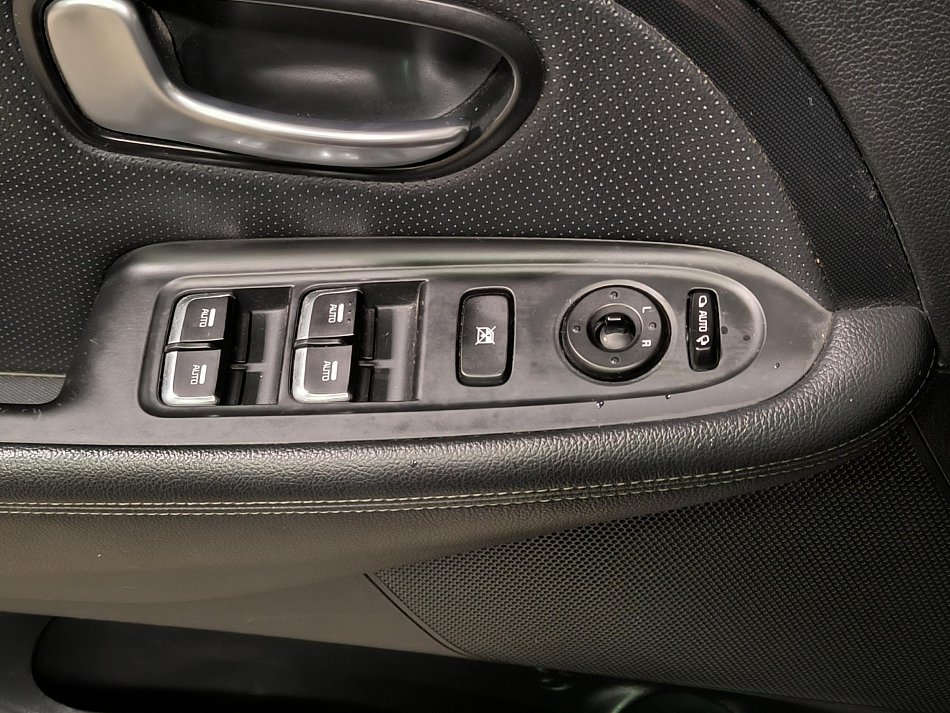 Kia Carens 1.7 CRDi Spirit