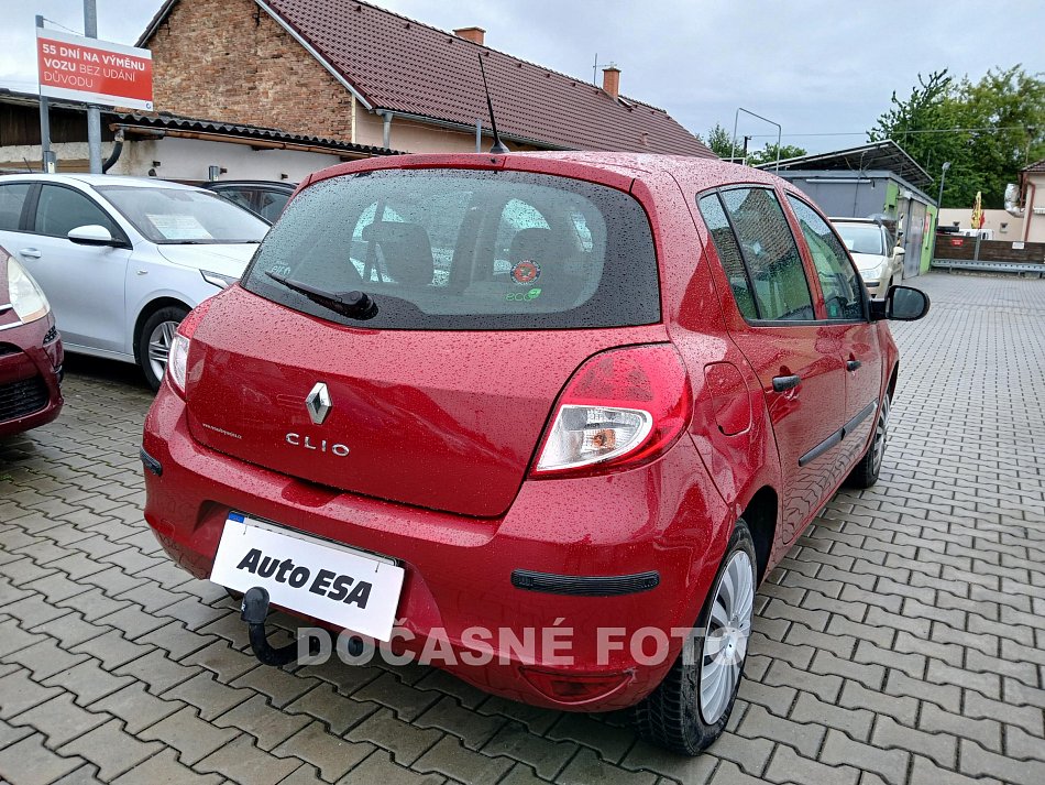 Renault Clio 1.2i 