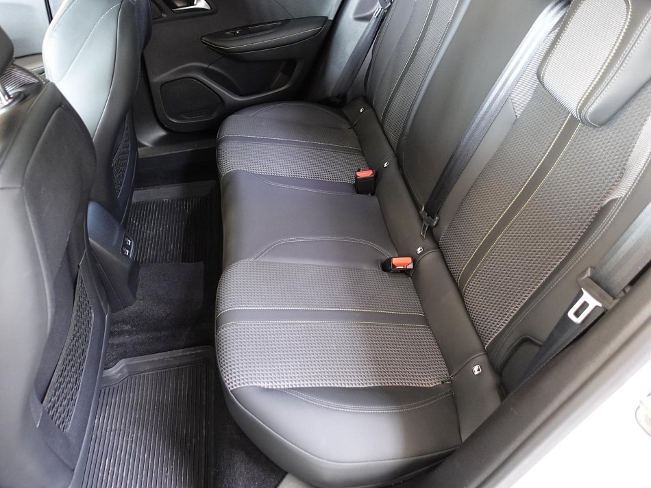Peugeot 2008 1.5HDI 