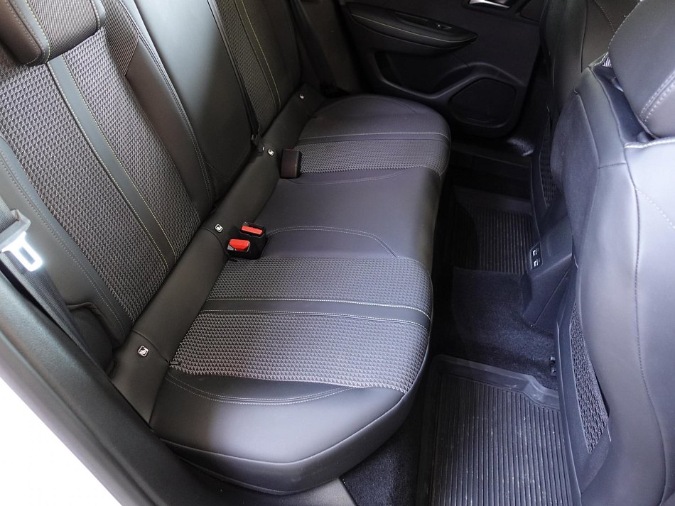 Peugeot 2008 1.5HDI 