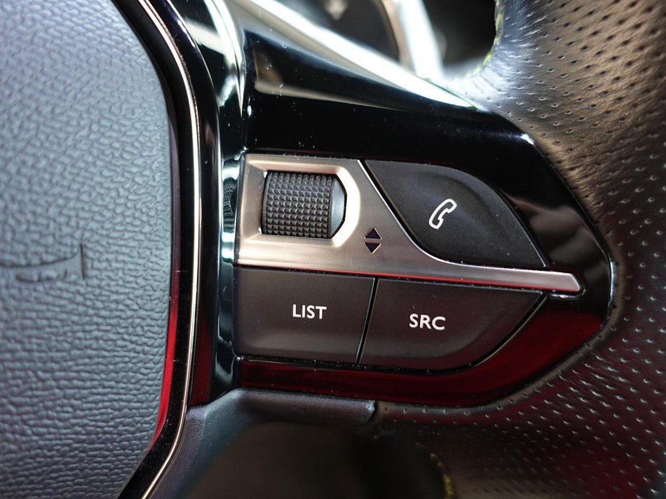 Peugeot 2008 1.5HDI 