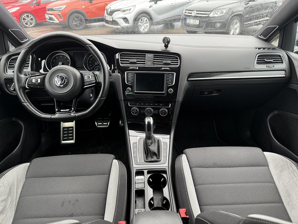 Volkswagen Golf 2.0 TSi  4Motion