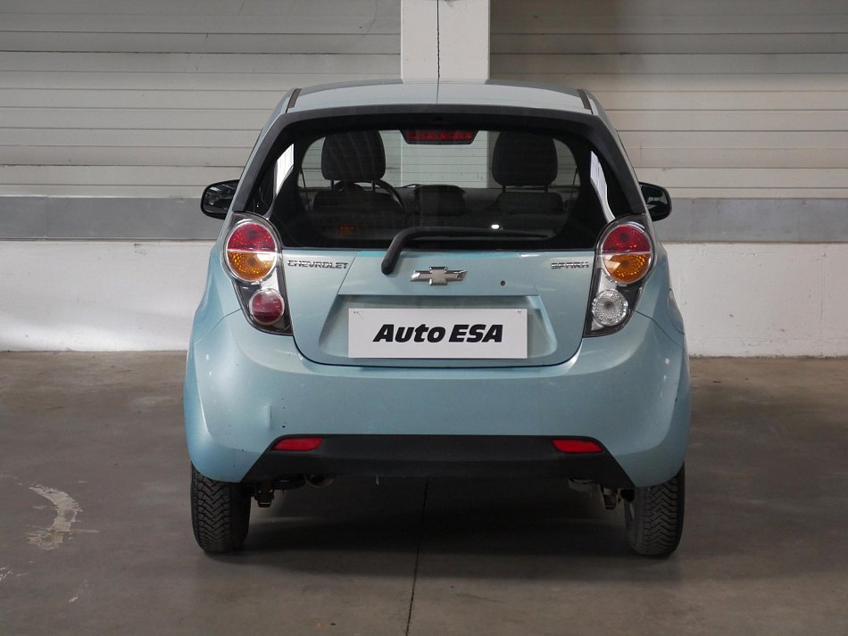 Chevrolet Spark 1.0i 