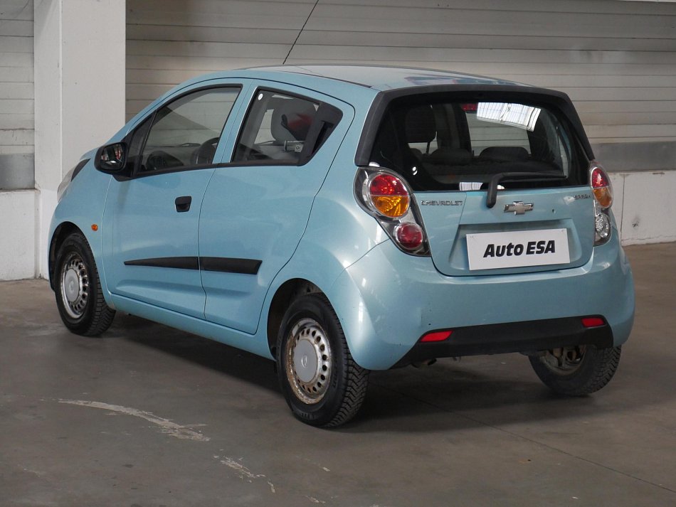 Chevrolet Spark 1.0i 