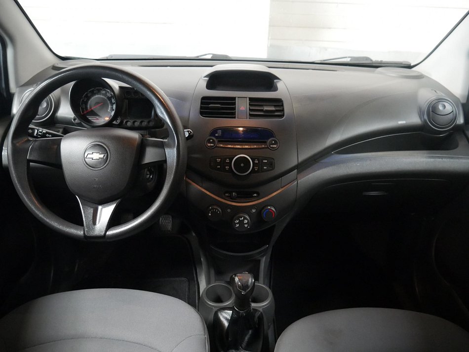 Chevrolet Spark 1.0i 