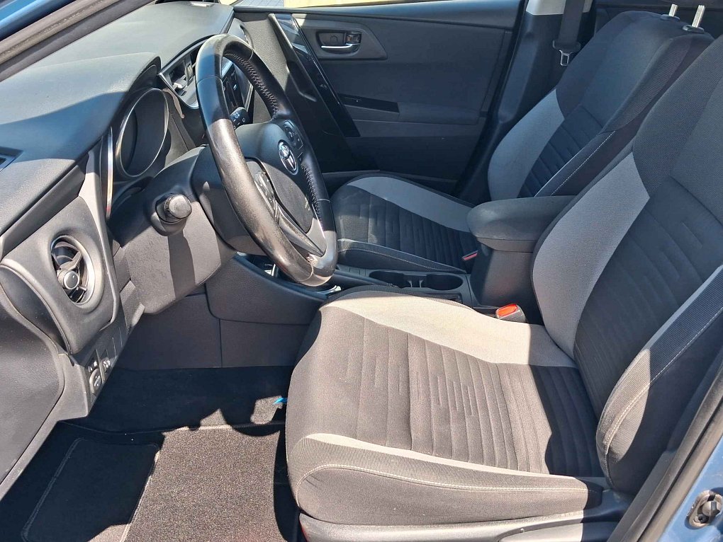 Toyota Auris 1.6i 