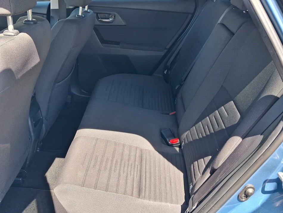 Toyota Auris 1.6i 