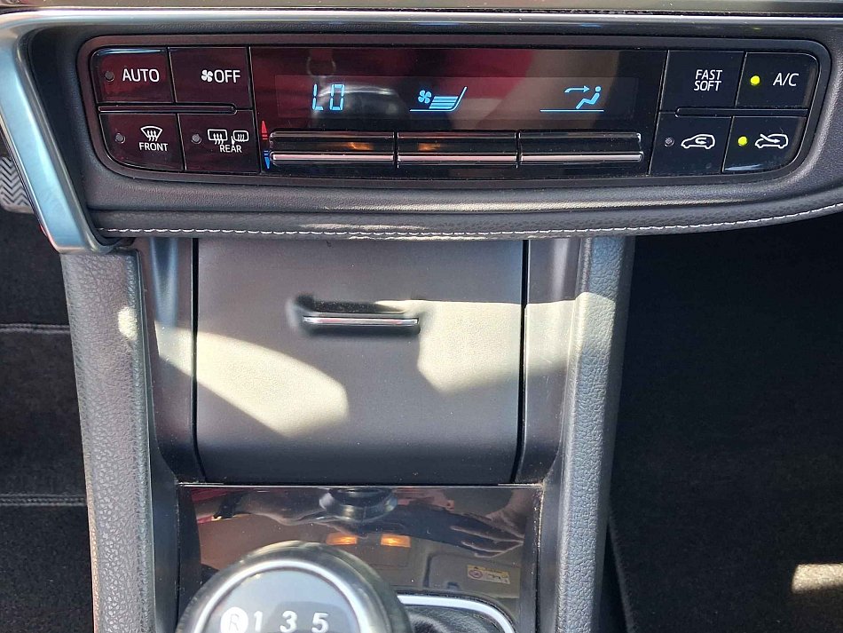 Toyota Auris 1.6i 
