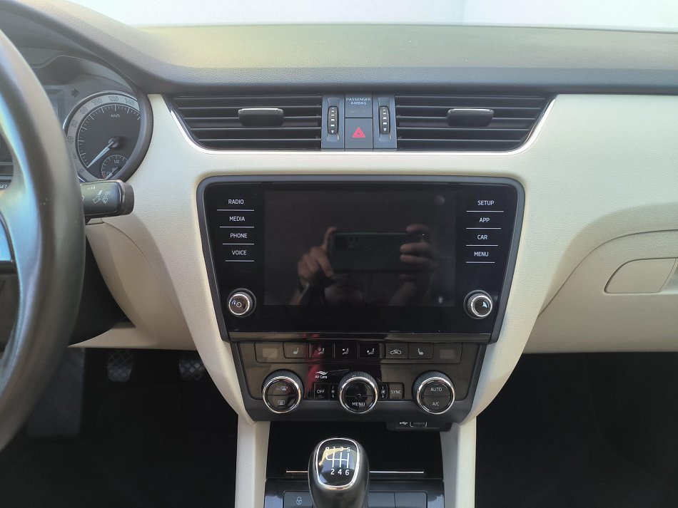 Škoda Octavia III 2.0 TDi Style