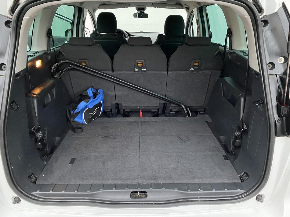 Peugeot 5008 1.6 HDi 