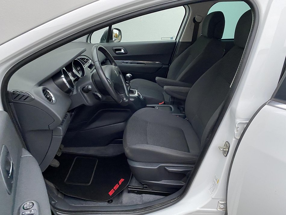 Peugeot 5008 1.6 HDi 