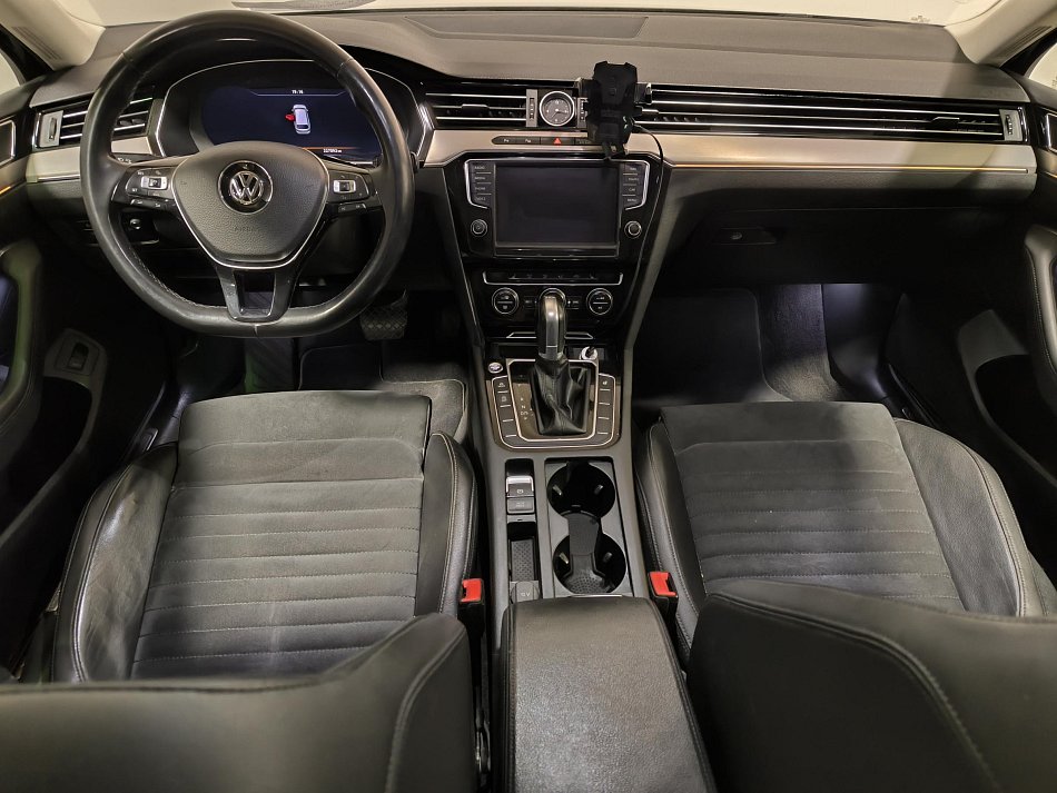 Volkswagen Passat 2.0 TDi 